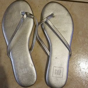 Gag sandals